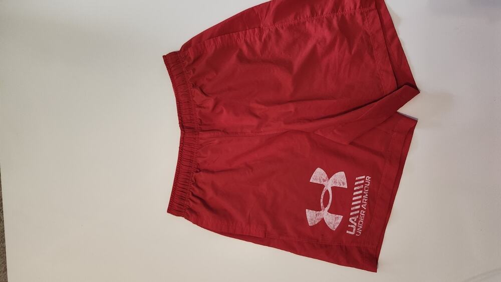 Under Armour Mens Athletic Shorts Red Loose Fit Gym Running Training Size M #444